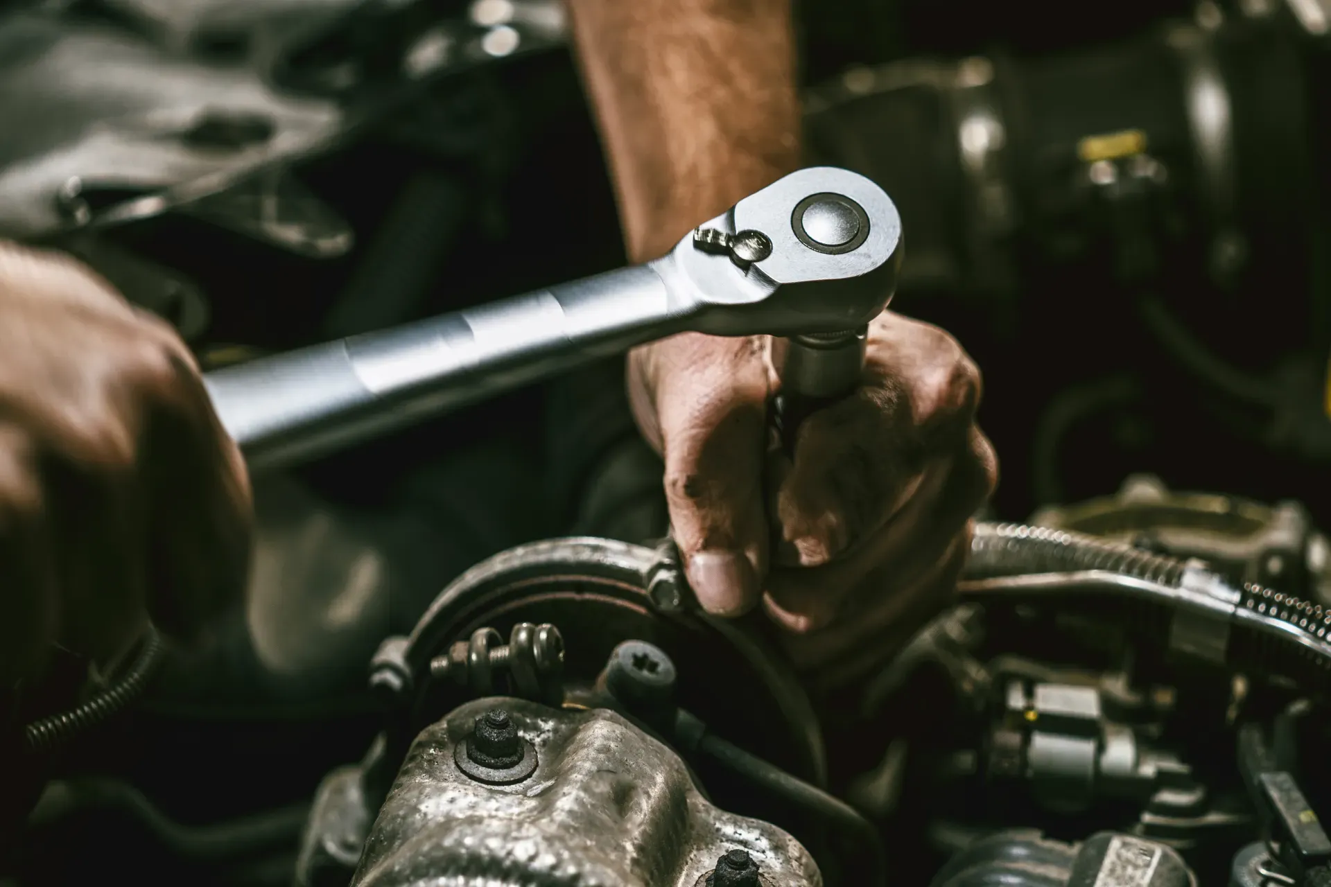 Auto-Mechanic-Working-In-Garag Auto-Mechanic-Working-In-Garag